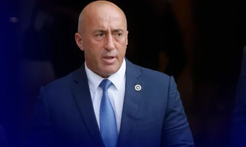 Haradinaj: Aeroporti i Gjakovës do të përshtatet që udhëtarët të mos detyrohen për raste emergjente të aterojnë në Beograd e Shkup