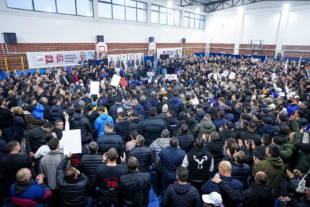 Lumir Abdixhiku në fshatin Gurrakoc: Jemi shumë, po bëhemi më shumë