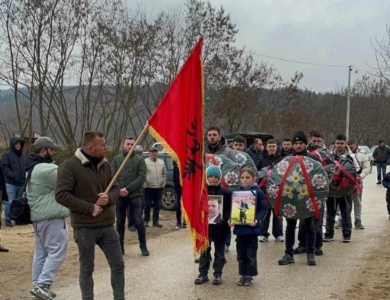 Vdes Ibrahim Limani, komandant Bondi