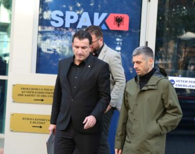 Veliaj ankimon vendimin e Gjykatës për “arrest në burg”, pritet shqyrtimi i kërkesës