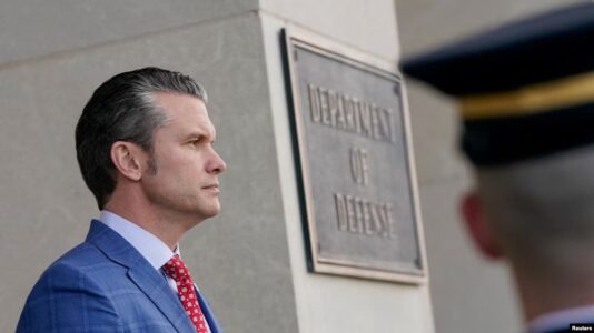 Sekretari Hegseth mbron shkarkimet në Pentagon: Do të ketë të tjera në vijim