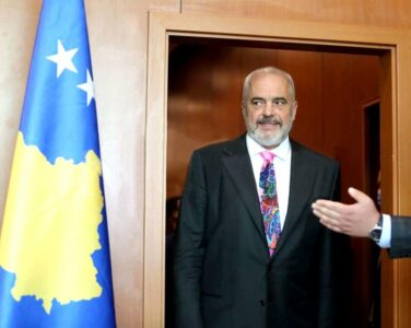 Edi Rama uron Kosovën: Gëzuar pavarësinë dhe mbarësi gjithmonë