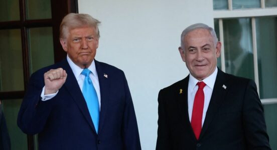 Netanyahu mbërrin në Shtëpinë e Bardhë, do të takohet me Trump