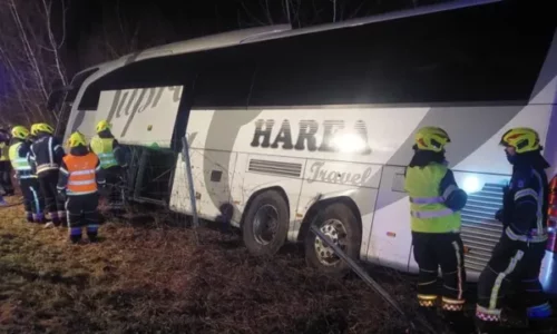 Aksidentohet në Kroaci autobusi me targa të Kosovës, nga agjencia flasin për Periskopin