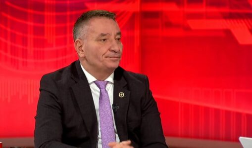 Lekaj: Qeveria po ia bën qejfin vetës me sondazhe, gjendja në terren tjetër