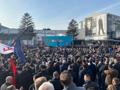 LDK stërmbush sheshin në Viti, Abdixhiku: Kyçja në autostradë nga Gërlica do të jetë prioritet