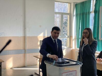 Krasniqi: Kjo ditë duhet të shfrytëzohet nga të gjithë qytetaret që kanë të drejt vote