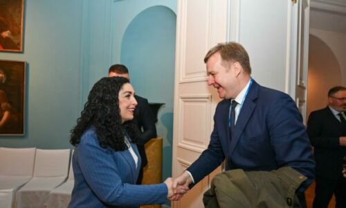 Osmani takohet për herë të parë me Sorensen: Do të punojmë me aleatët që dialogu të mbyllet me njohje reciproke