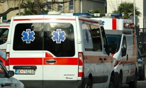 Tragjedi e re në Maqedoni: Vdes shoferi i ambulancës, pasi kaloi tërë natën duke transportuar të lënduarit nga zjarri në Koçan