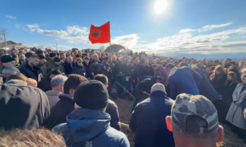 Varrimet si protesta kanë histori të gjatë te shqiptarët